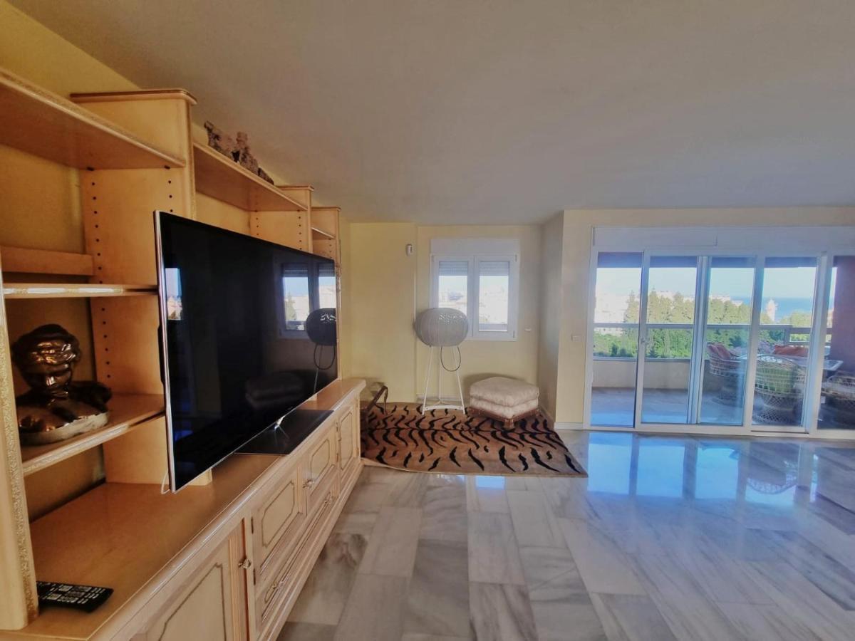 Penthouse With Private Pool, Hot Tub Jacuzzi With Sea Views And Chill-Out Zone, Close To The Sea Marbella Esterno foto