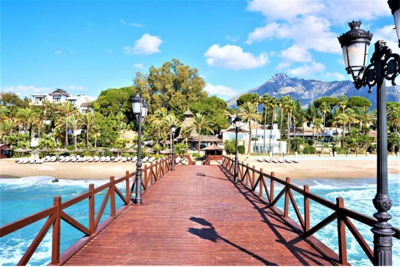 Penthouse With Private Pool, Hot Tub Jacuzzi With Sea Views And Chill-Out Zone, Close To The Sea Marbella Esterno foto